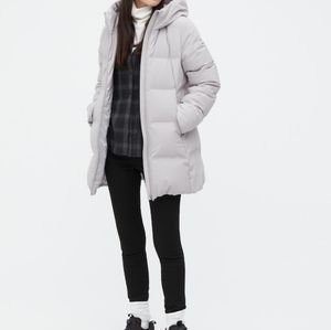 Uniqlo Seamless Down Short Coat Jacket Puffer in off white size XS